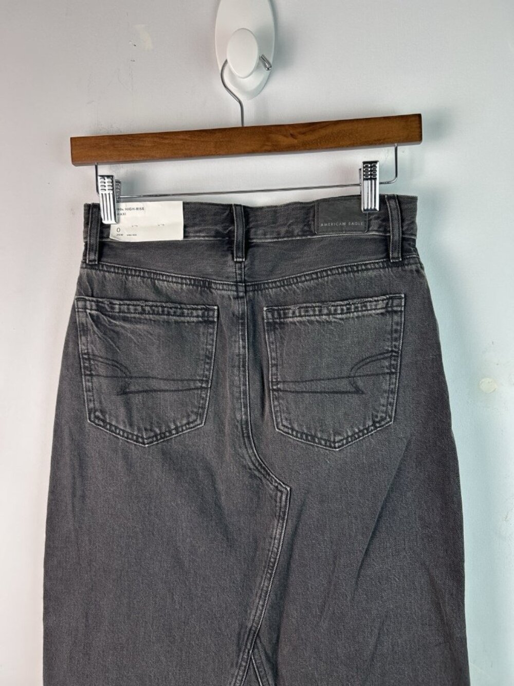 NWT American Eagle 90s High Rise Maxi Skirt Black Denim Front Slit Size 0/25W - Picture 3 of 13